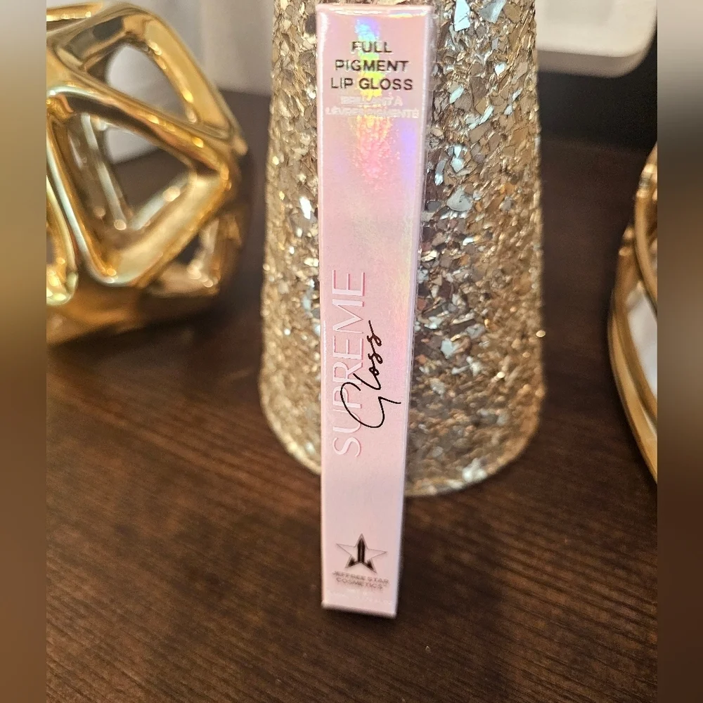NIB. Jeffree Star Supreme Gloss In Blow My Candles Shade.